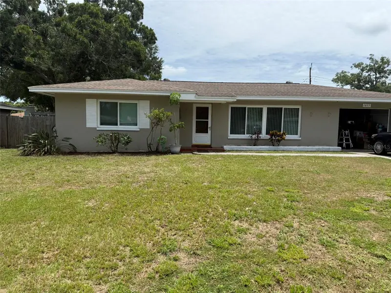1615 Pinewood Dr, FL
