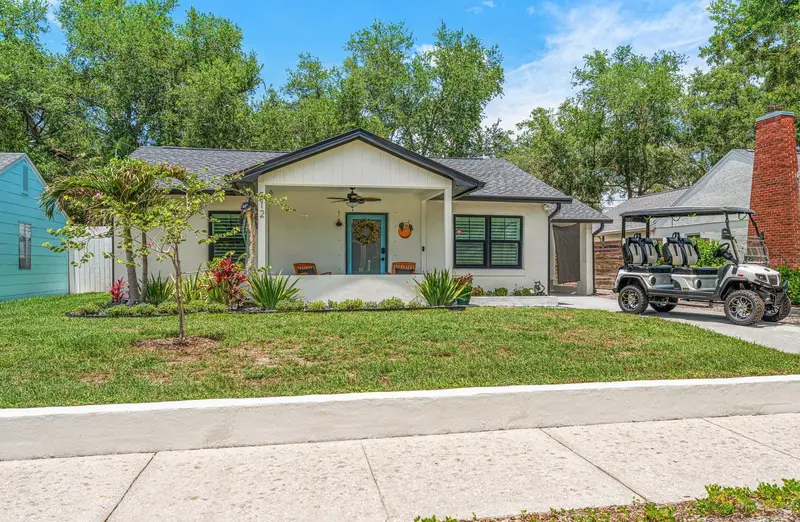 512 Roanoke St, FL