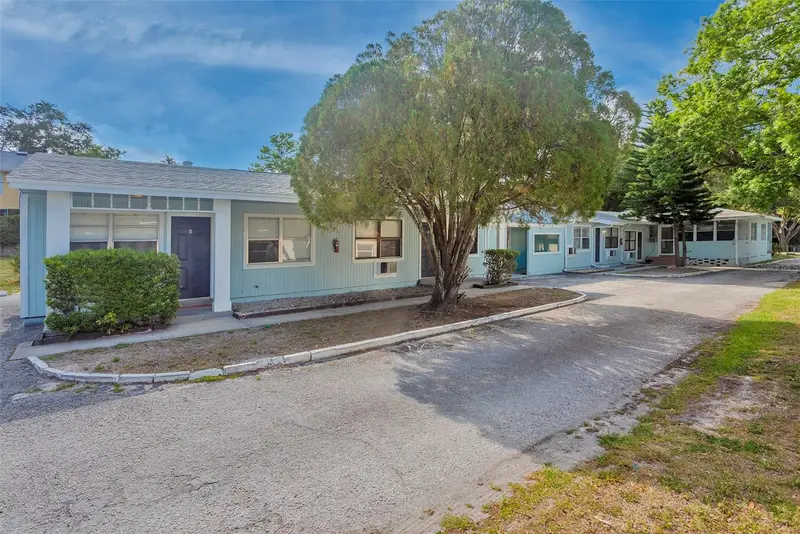 1102 Sunset Point Road, FL