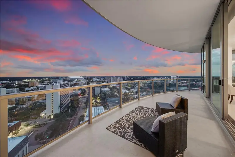 400 Central listing