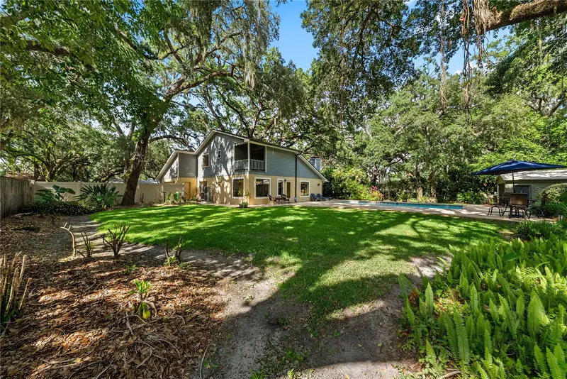 2503 High Oaks Ln, FL