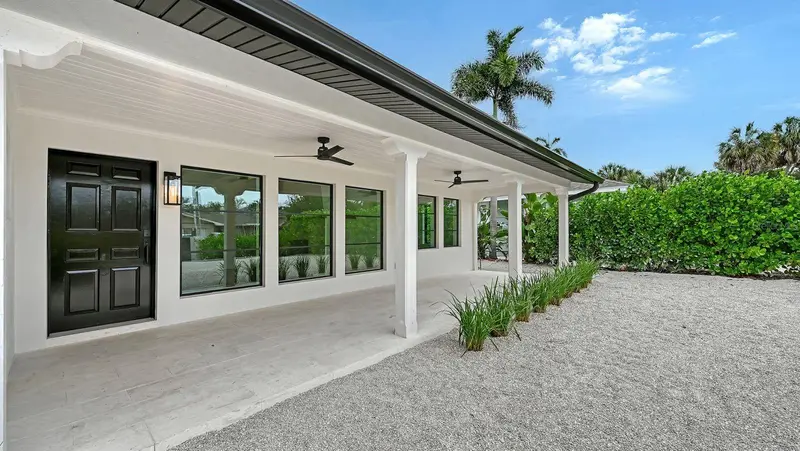 1041 Indian Beach Dr, FL