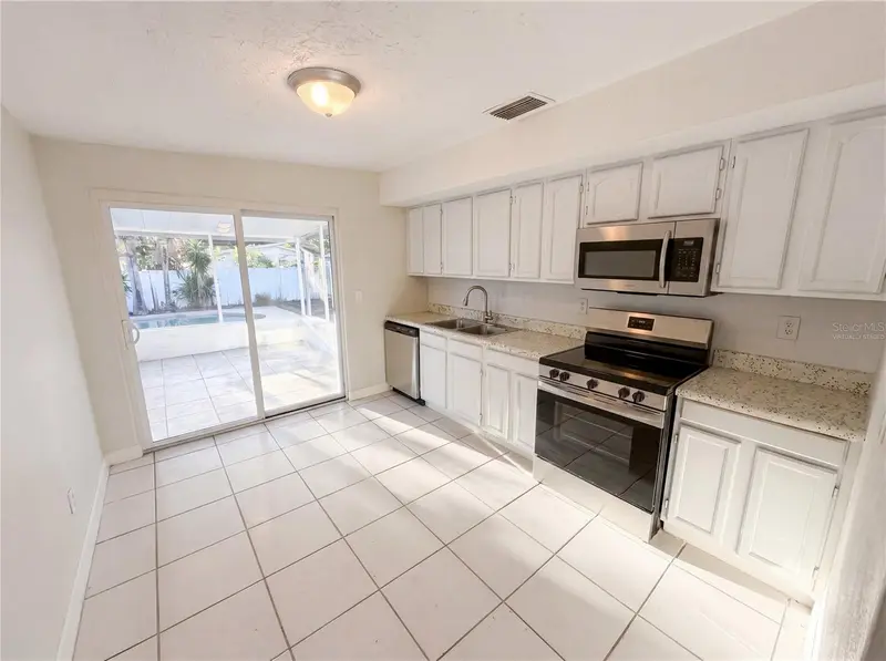 15037 Harding Ave, FL