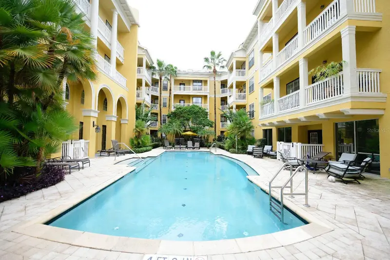 860 N Orange Ave #213, FL
