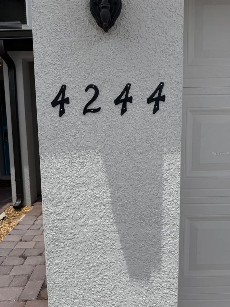 4244 Ranch House Rd, FL
