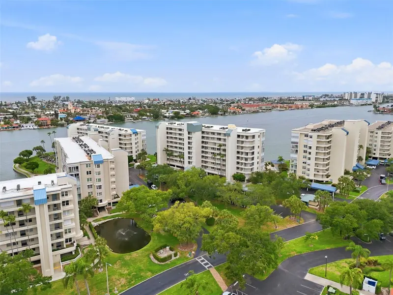 7932 Sailboat Key Blvd S #701, FL