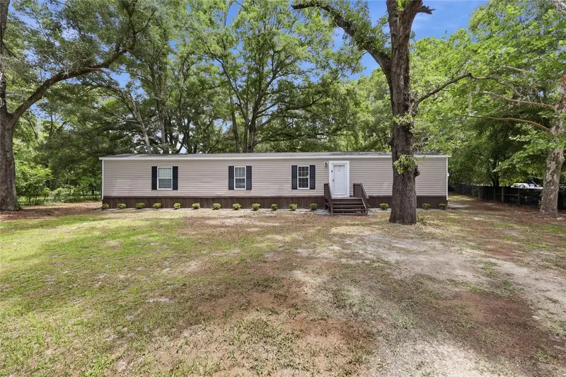 215 Sw Alpine Pl, FL