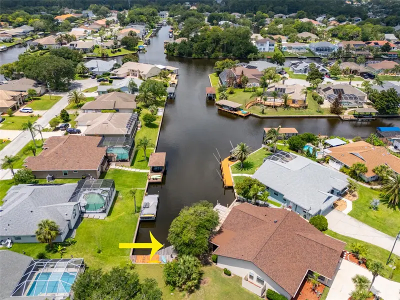 85 Colechester Ln, FL