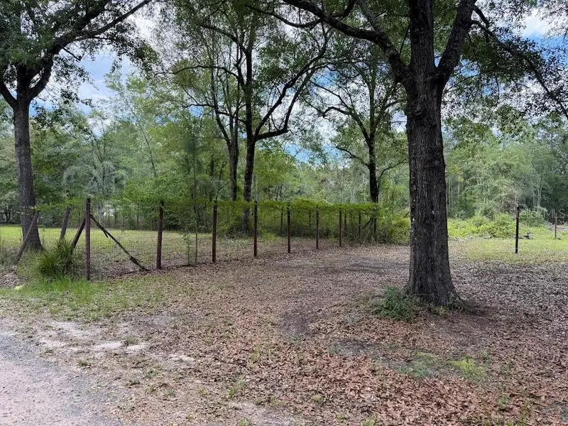 00 Lil Dixie Dr, FL