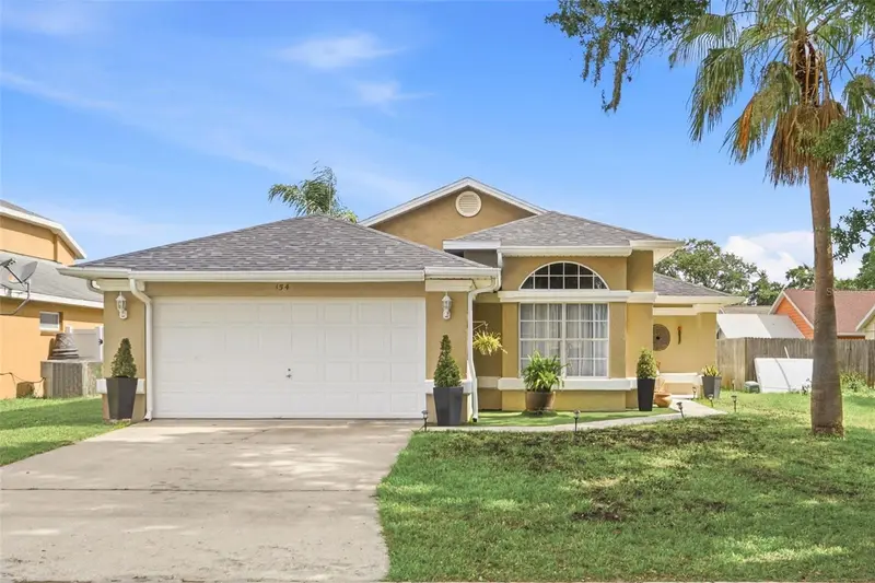 154 Hidden Springs Cir, FL