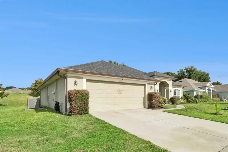 7521 Sloewood Dr, FL