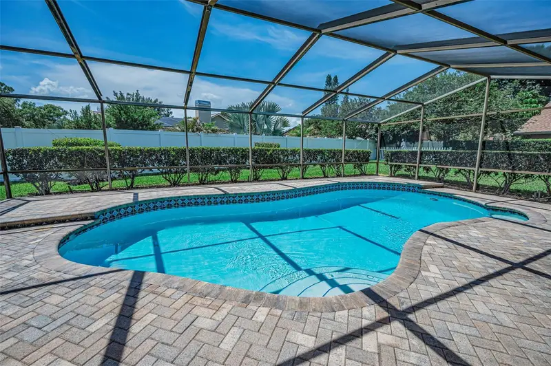 100 Arbor Ln, FL