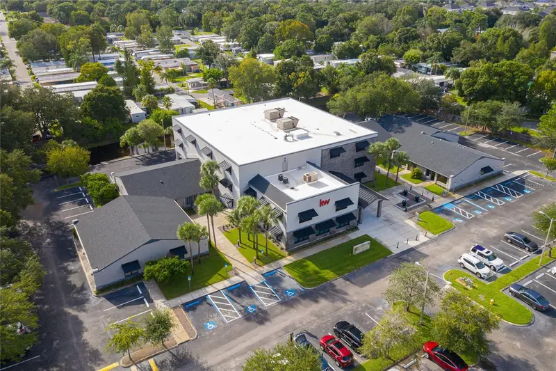 30522 Us Highway 19 N #105, FL
