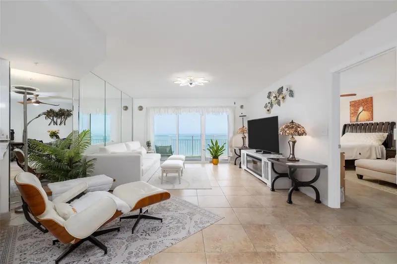 2967 S Atlantic Ave #1204, FL