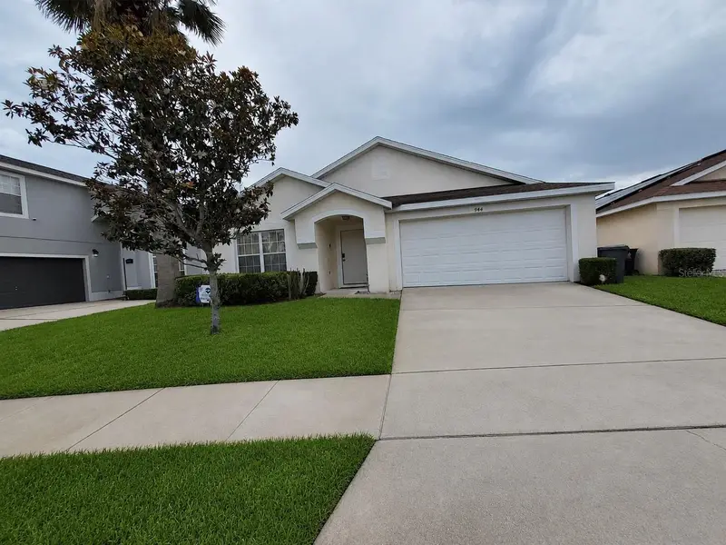 944 Lockbreeze Dr, FL