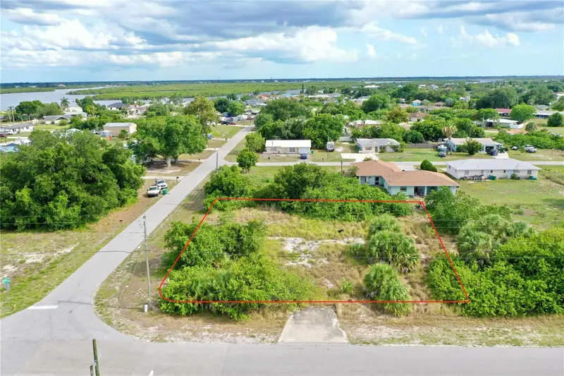 27147 Sunnybrook Rd, FL