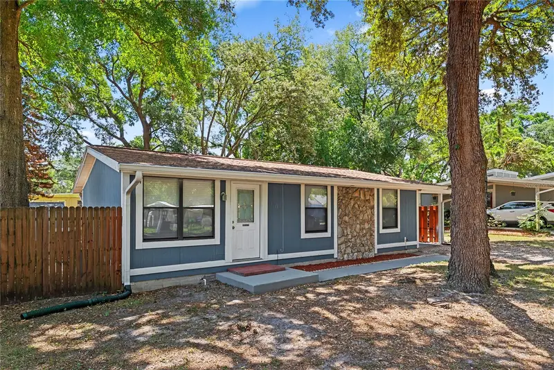6621 Hill Top Rd, FL