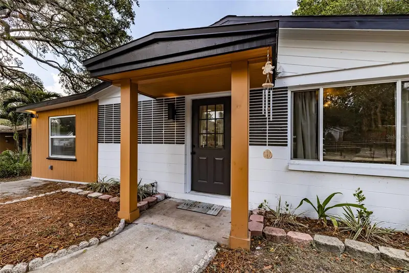 8705 N Highland Ave, FL