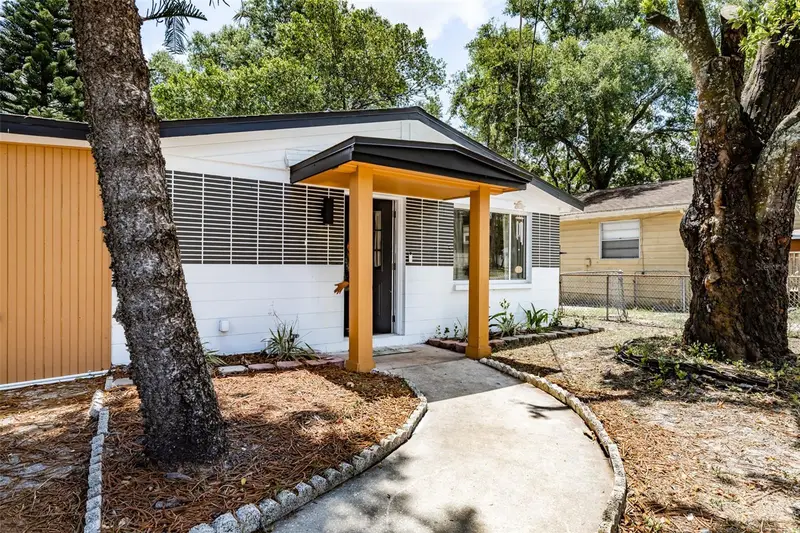 8705 N Highland Ave, FL