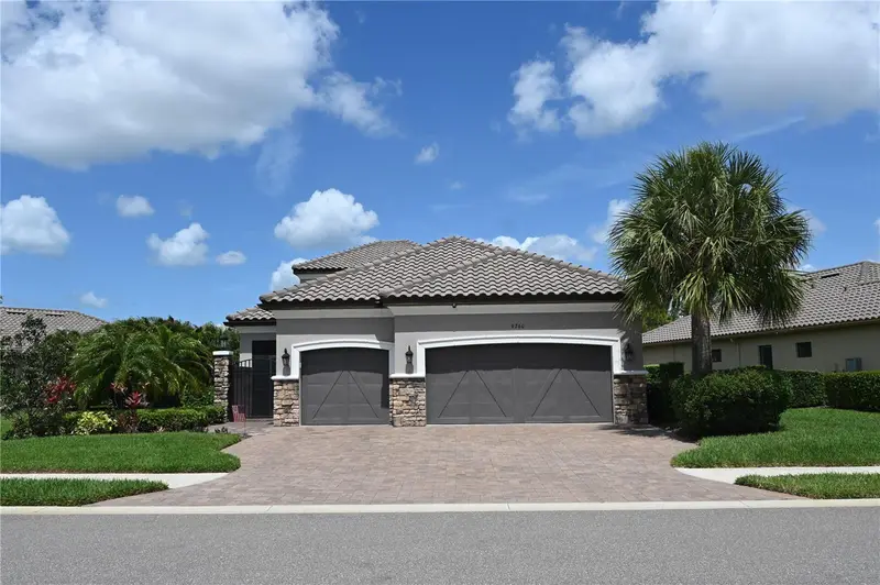 9760 Highland Park Pl, FL