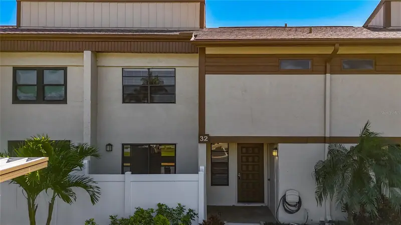 9209 Seminole Blvd #32, FL
