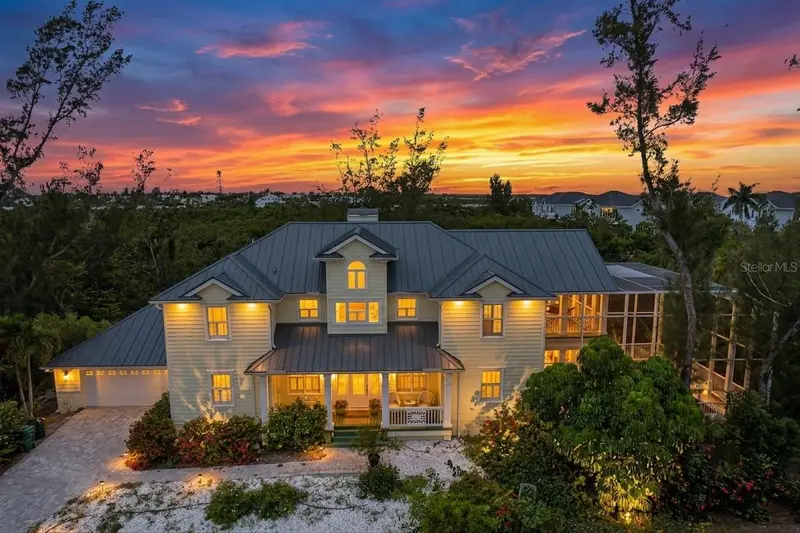 793 Jungle Queen Way, FL