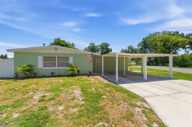 531 Garden Dr S, FL