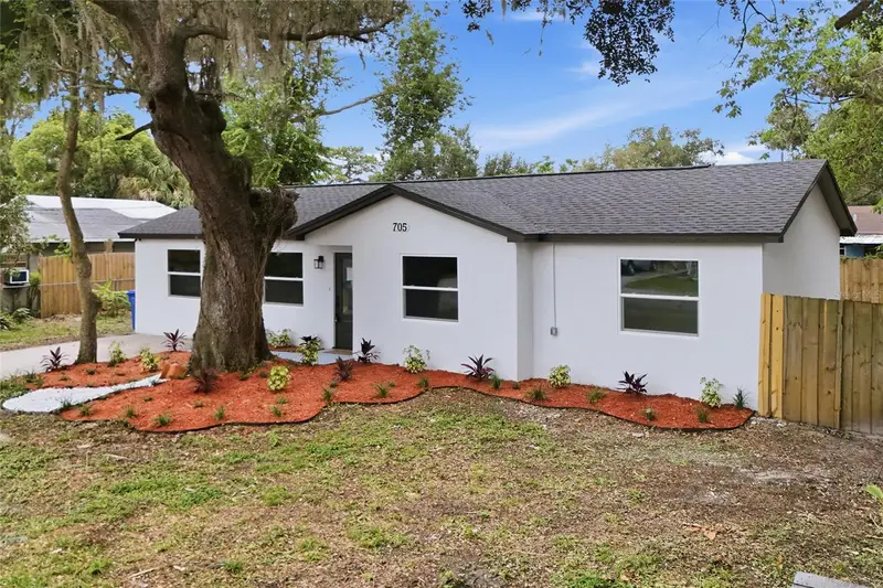 705 E 126th Ave, FL