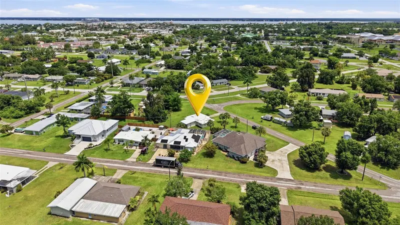 433 South Dr, FL
