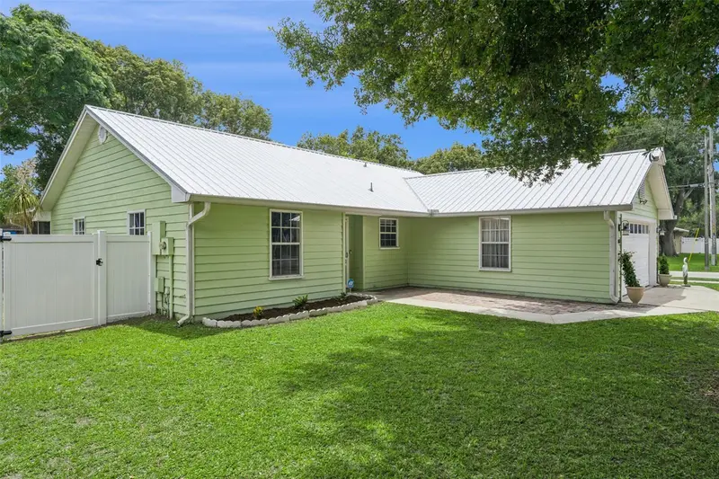 3102 Garden Ct, FL
