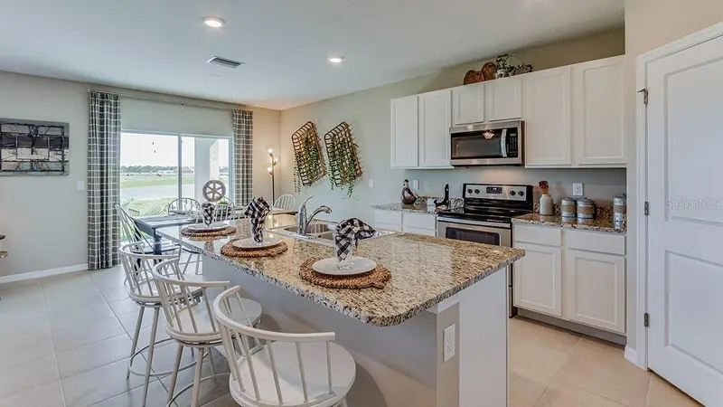 18320 Beehive Ter, FL