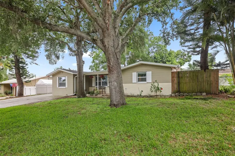 78 Maple Ave, FL