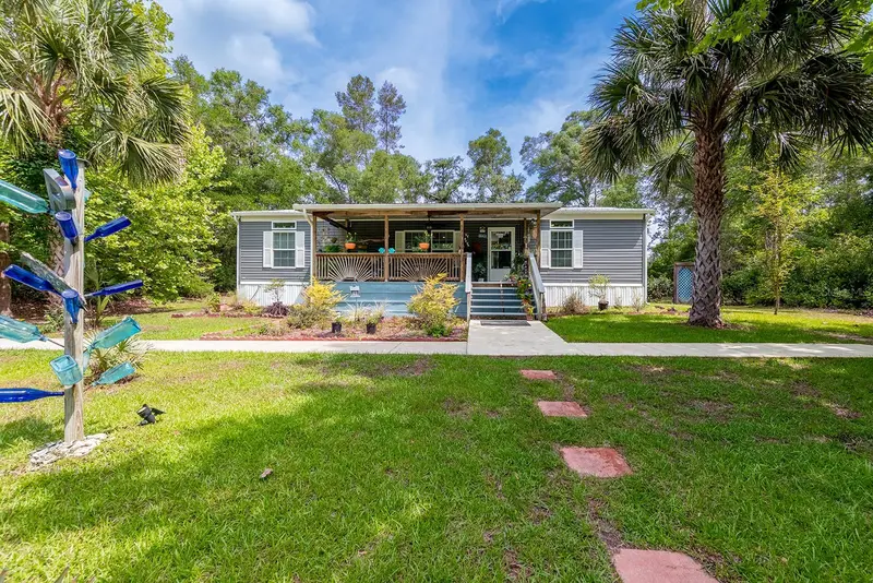 225 Ne 543rd Ave, FL