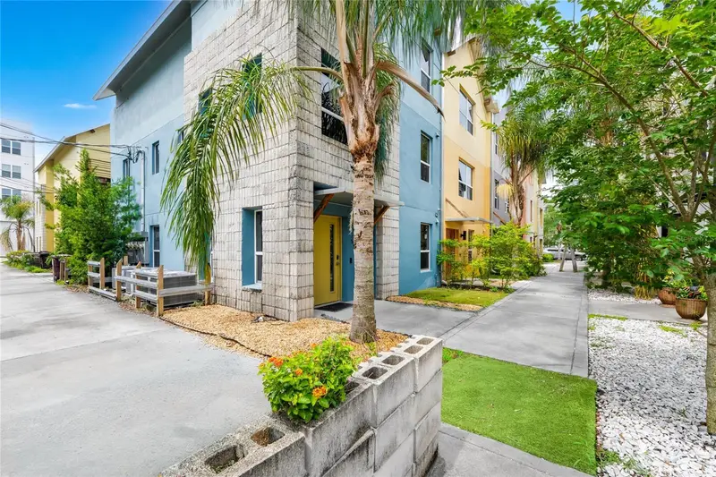 Ivanhoe listing