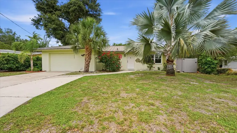 6233 Rockefeller Ave, FL