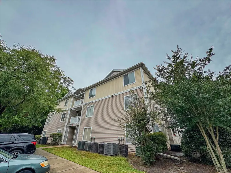 4000 Sw 23rd St #6-303, FL
