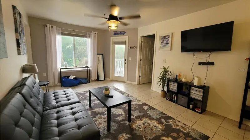 4000 Sw 23rd St #6-303, FL