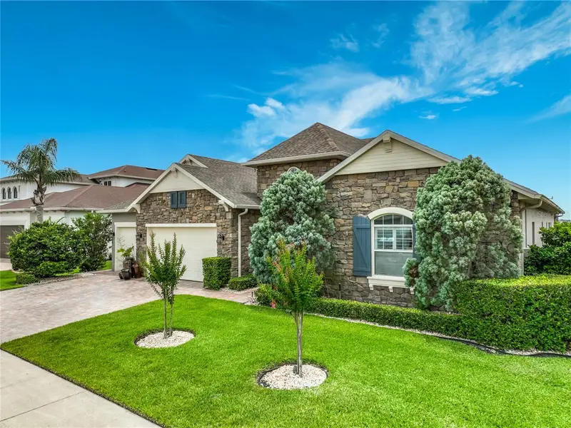 15326 Johns Lake Pointe Blvd, FL
