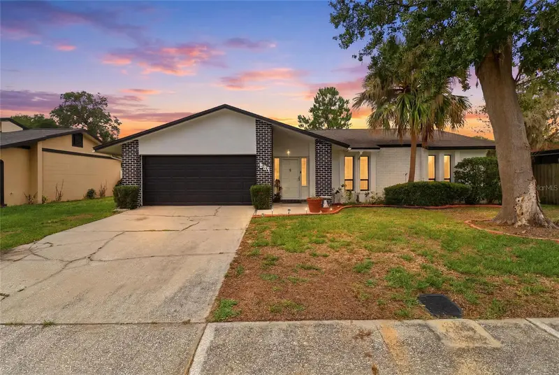 804 Centerwood Ct, FL