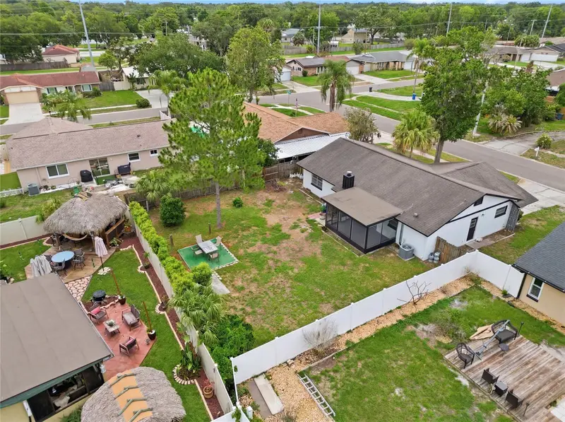 804 Centerwood Ct, FL