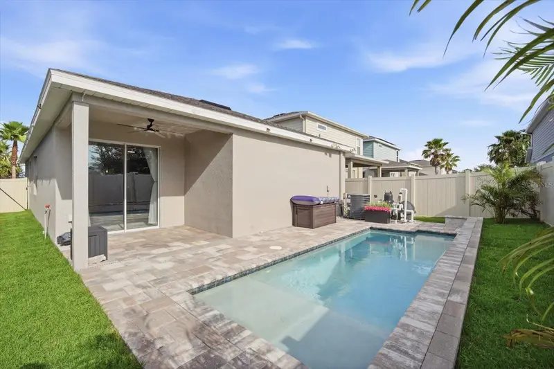 12261 Blue Pacific Dr, FL