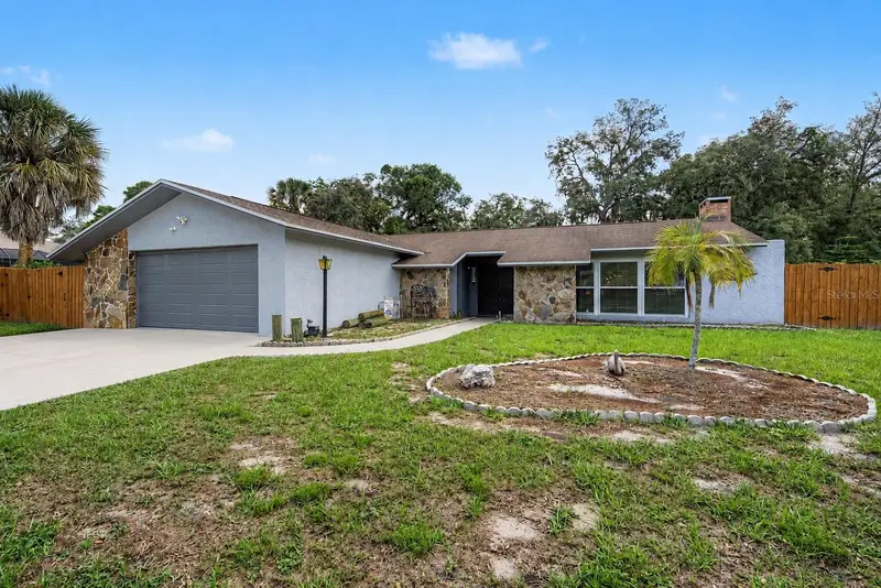 3110 Shadow Oaks Dr, FL
