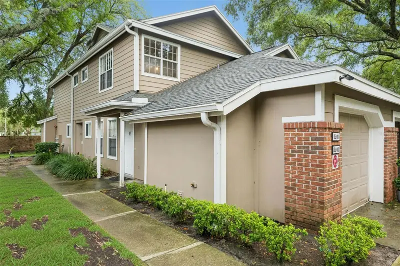 683 Post Oak Cir #105, FL