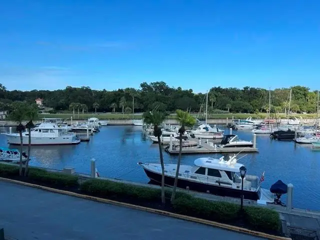 102 Yacht Harbor Dr #264, FL