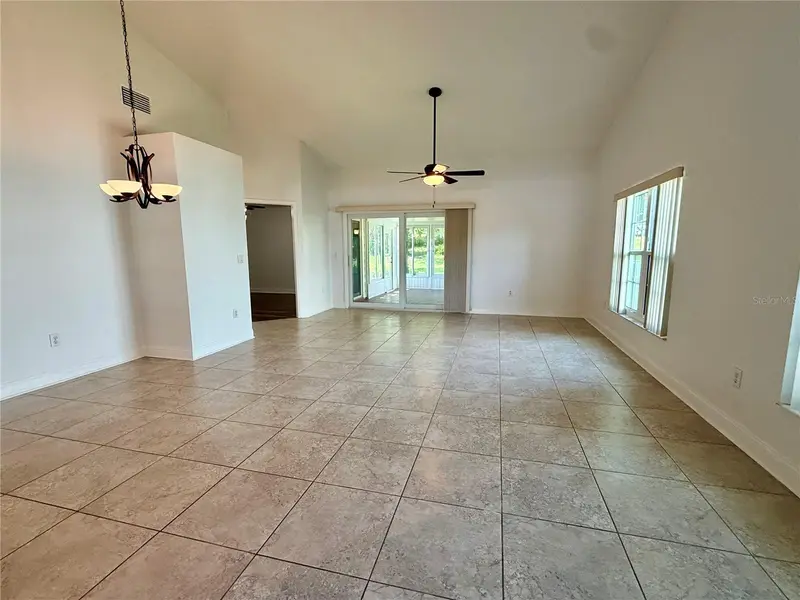 2461 Bentley Dr, FL