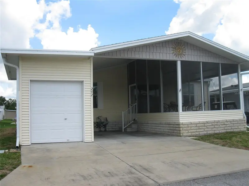 242 Ramsgate Way, FL