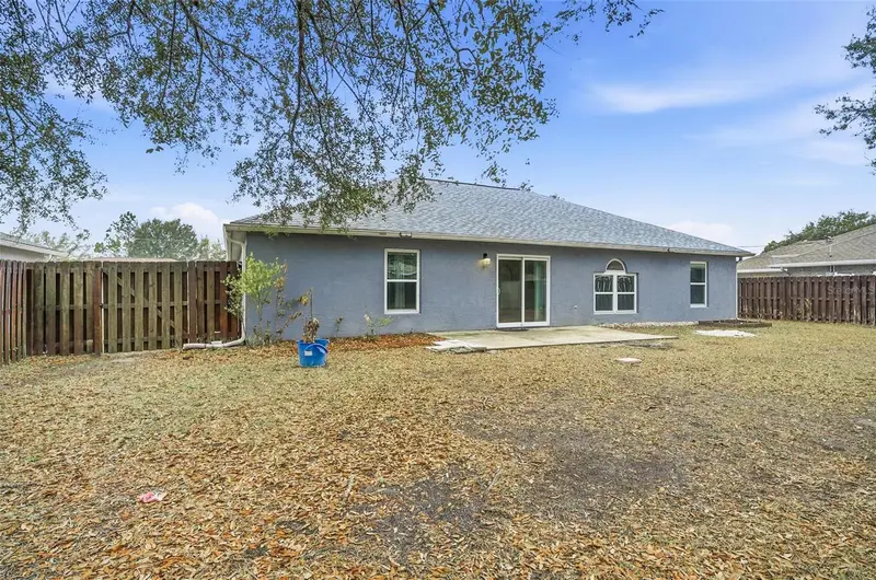 38 Bud Field Dr, FL