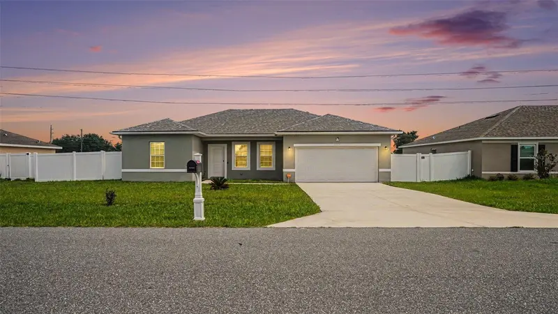 13537 Sw 47th Cir, FL