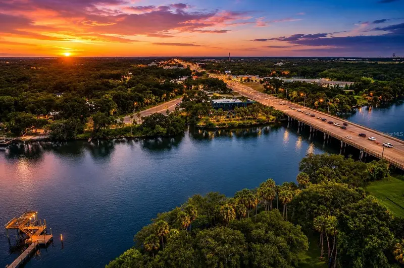 Riverview Dr, FL