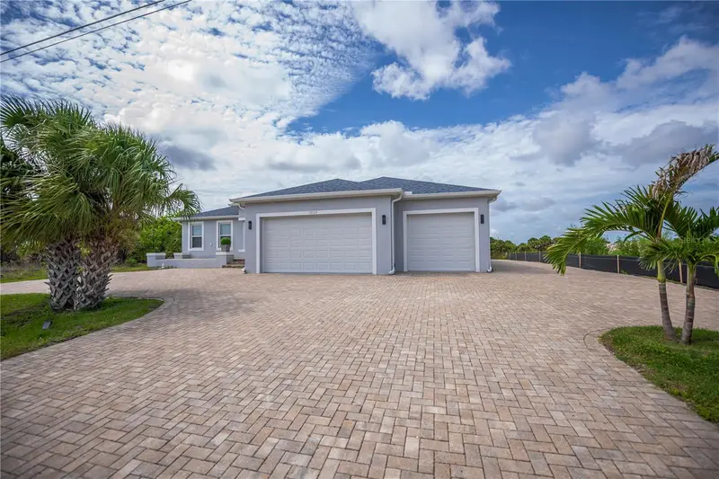 13525 Greencastle Ave, FL